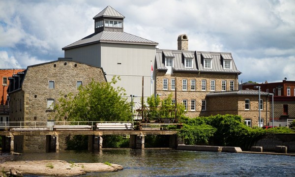  Woods Mill exterior